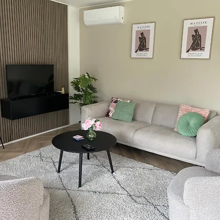 Nieuw Luxe 4p Eco Naast Het Bos Op De Veluwe 아파트